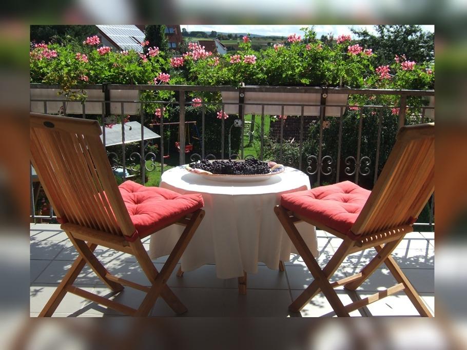 Helle große möblierte 4-ZW mit Balkon - Photo 2
