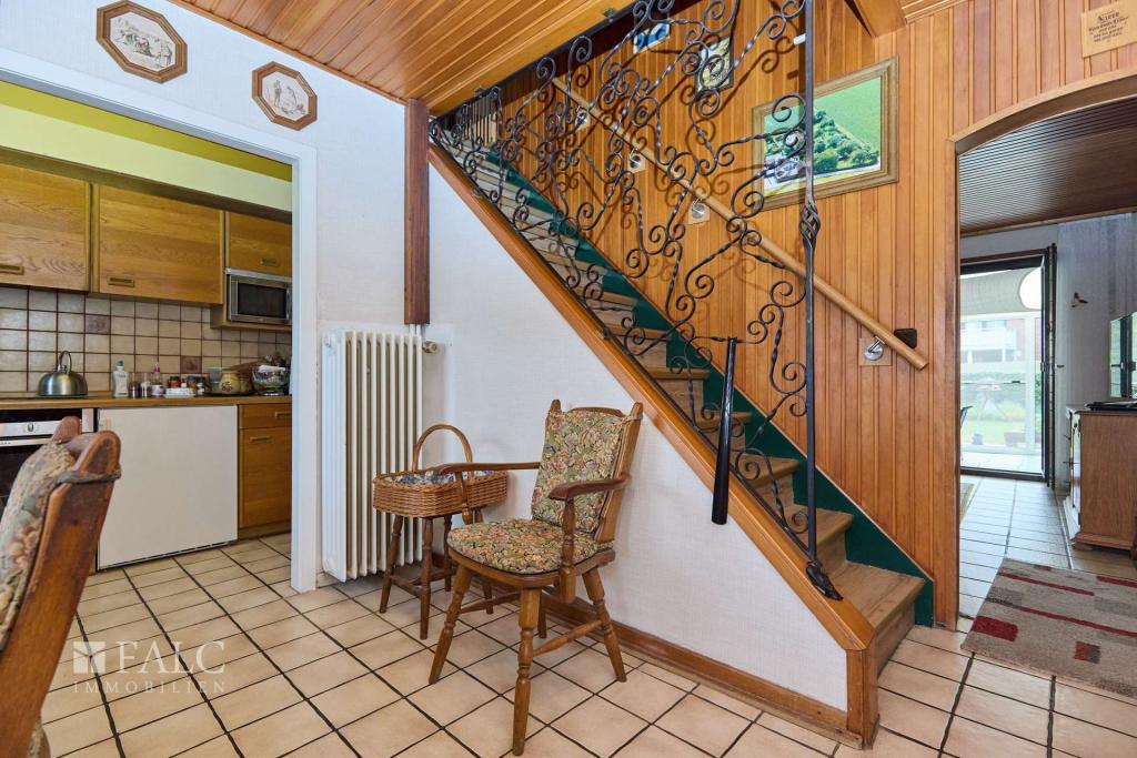 Esszimmer mit Treppe