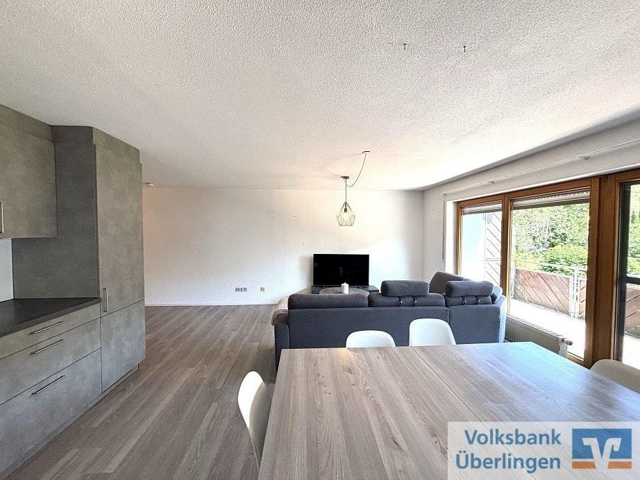 Wohnzimmer und Küche
