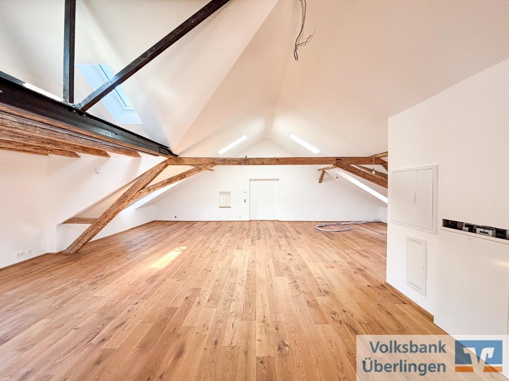 Exklusive Dachgeschosswohnung in bester Lage (Biogasheizung) - Photo 5