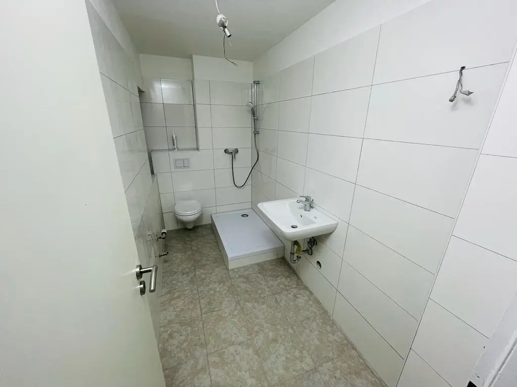 Helle renovierte Dachgeschoss 5 Zimmer Wohnung in Bochum Wattenscheid mit guter Anbindung - Foto 5