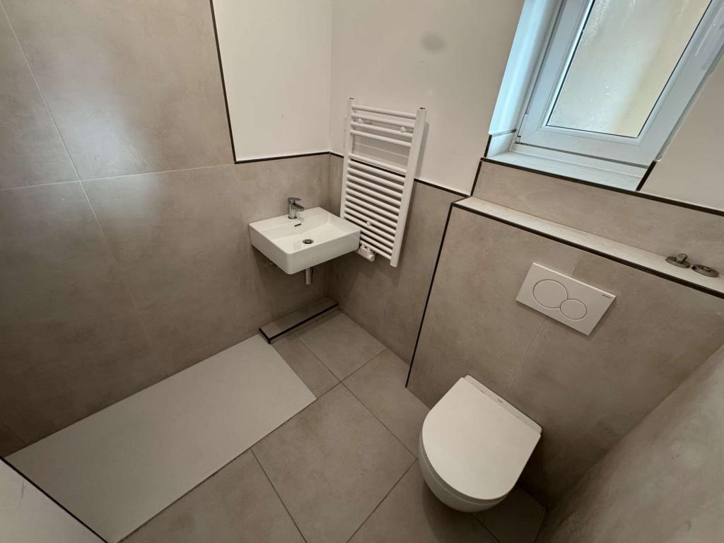 Helle frisch sanierte 2,5 Zimmer Wohnung in Bestlage von Wattenscheid – direkt am Aldi & Netto - Photo 3