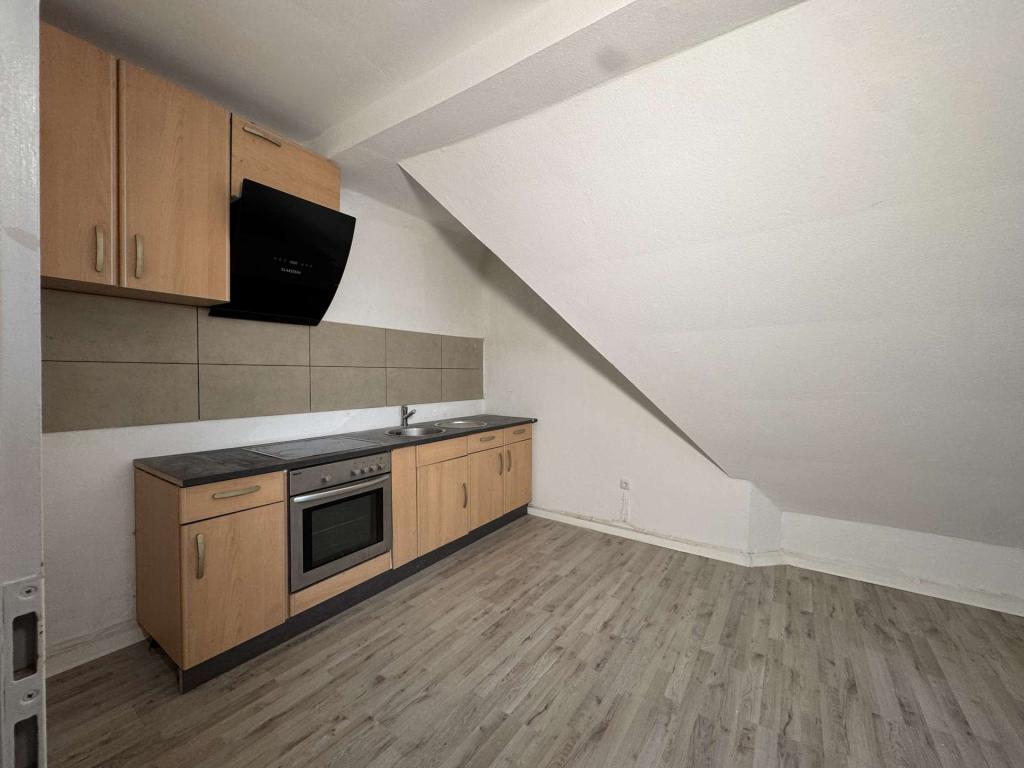 Großzügige, renovierte 5-Zimmer-Dachgeschosswohnung in Bochum-Wattenscheid – perfekt für Familien - Foto 1