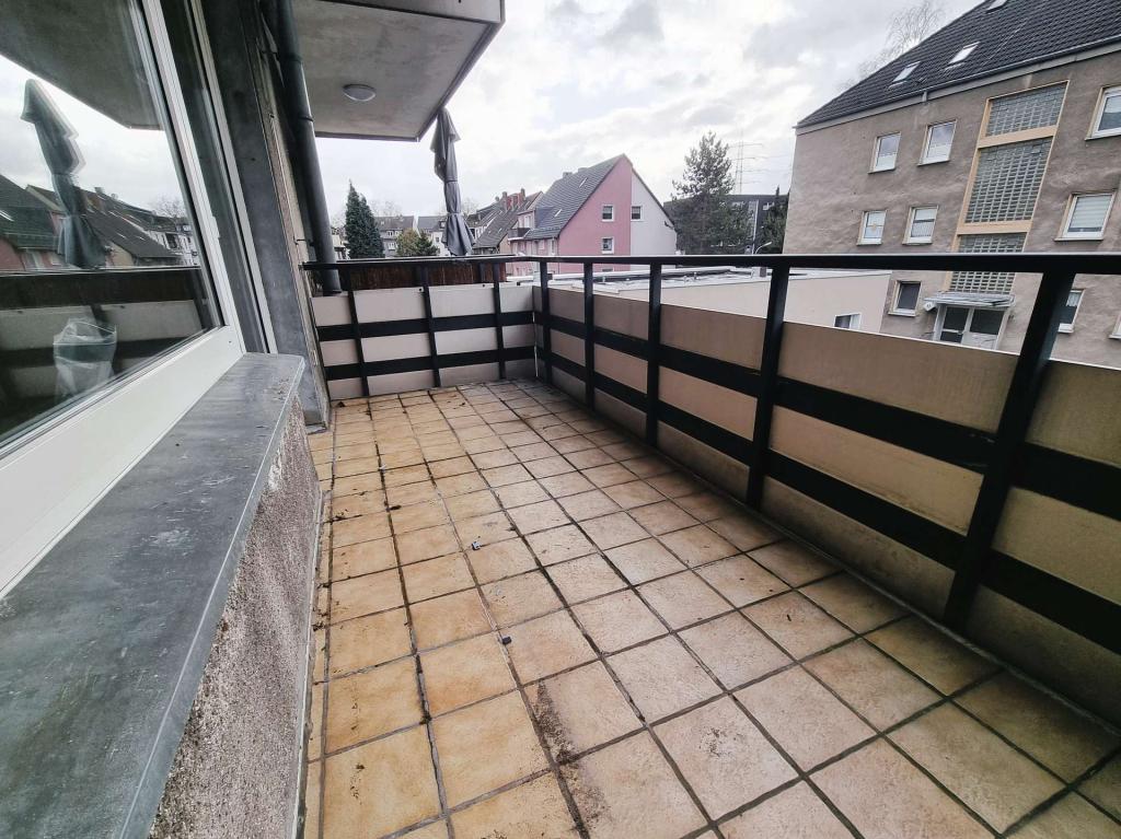 1.OG links - Balkon