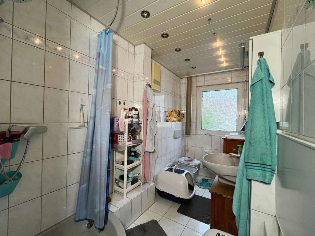2.OG links - Badezimmer