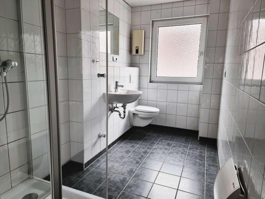 1.OG links - Badezimmer (2)