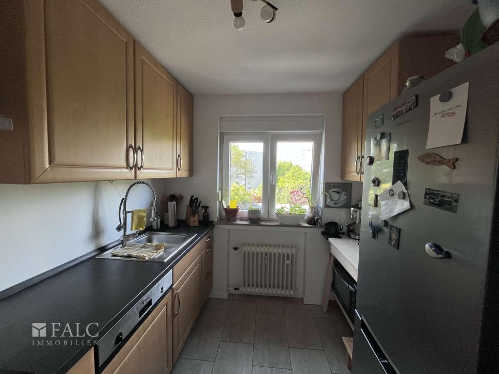 Willkommen in Ihrer modernisierten 2-Zimmer-Wohnung mit Balkon - Photo 3