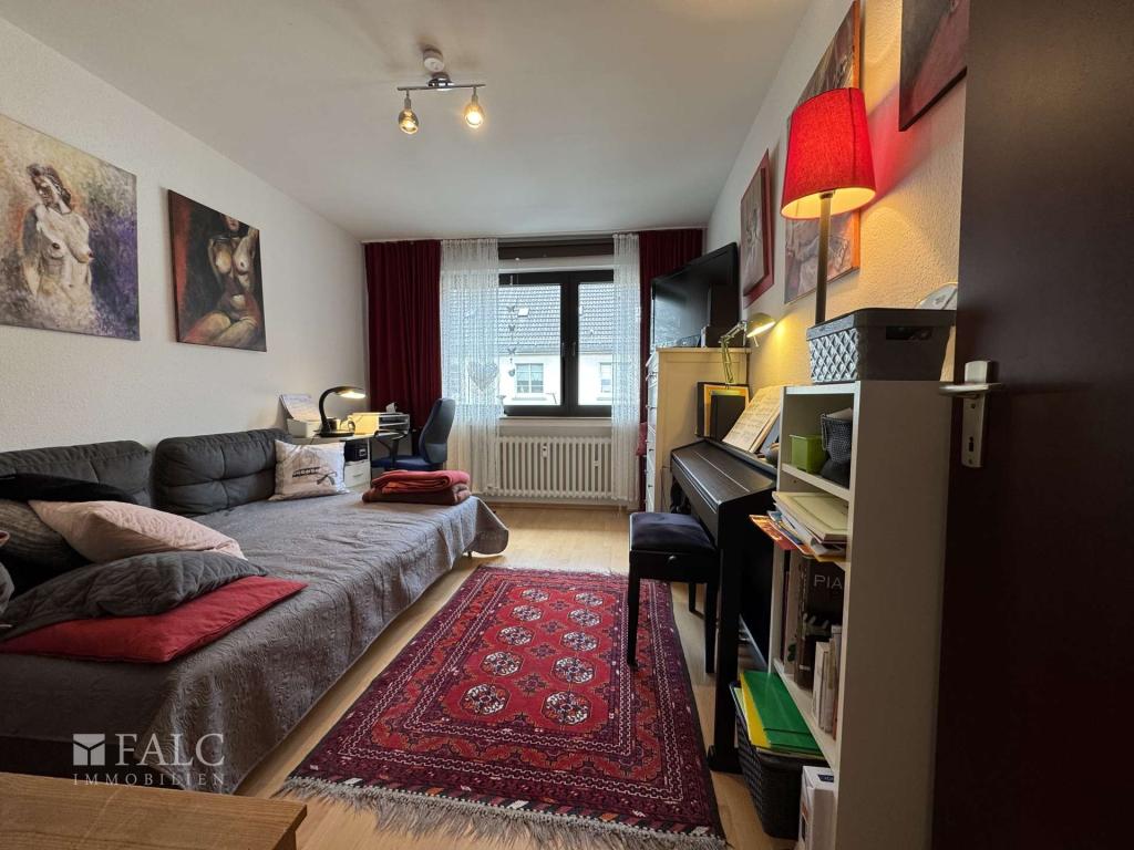 Großzügige Wohnung mit Balkon in Essen-Frohnhausen - Photo 1