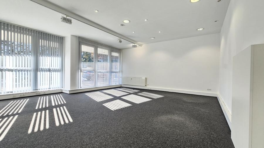 Büro 1