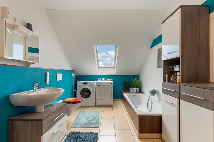Badezimmer im Dachgeschoss