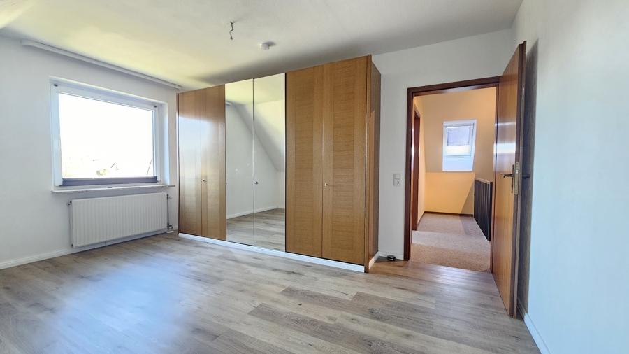 Familienfreundliches Einfamilienhaus mit Gartenidylle in ruhiger Sackgassenlage - Photo 3