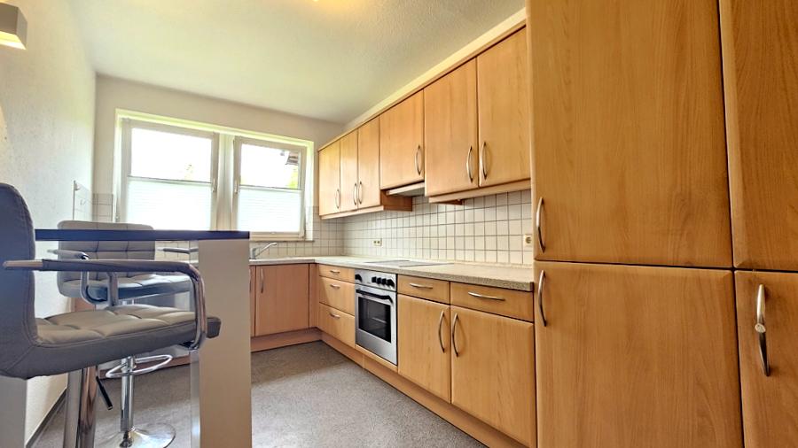 Traumhafte Erdgeschoss-Wohnung mit Vinyl, EBK + Terrasse - Photo 1