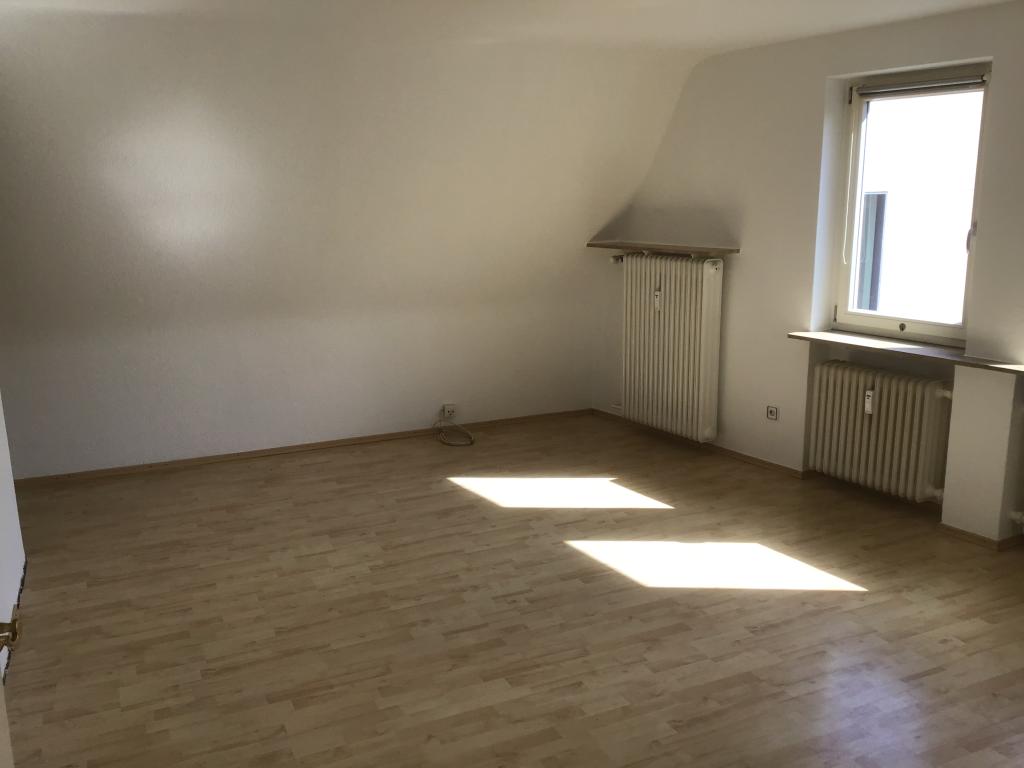 Geräumige 1-Zimmerwohnung in der Altstadt - Direkt beim Neuen Museum - Photo 1