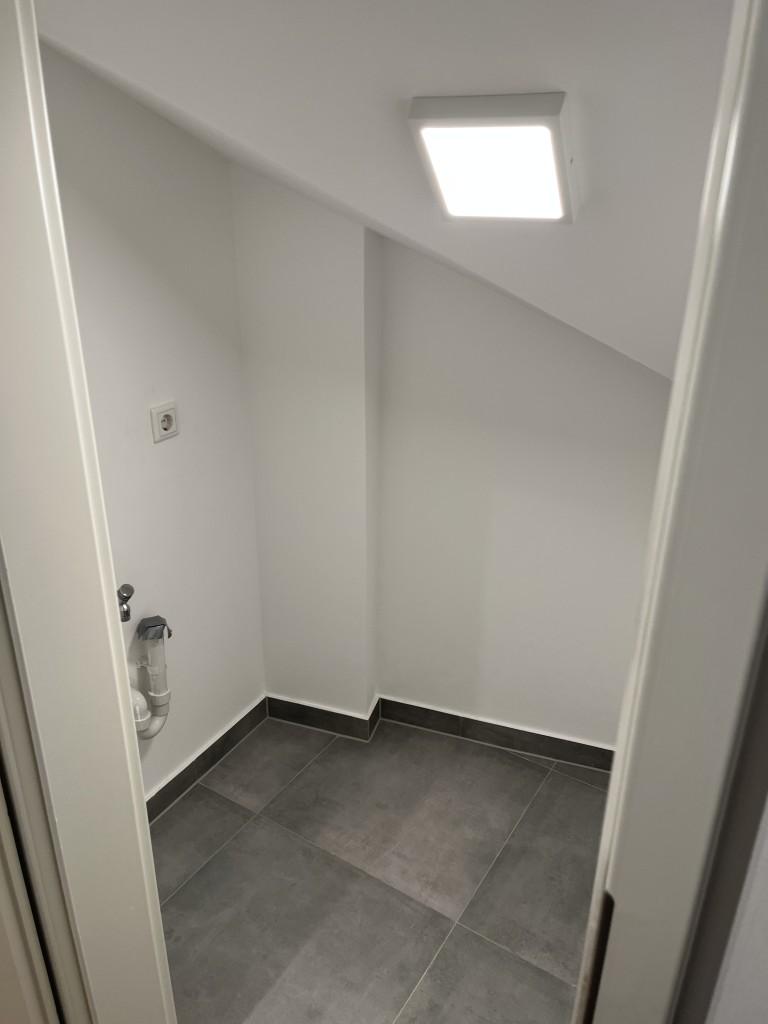 Helle 2-Zimmerwohnung - Frei - DG - Duschbad - Einbauküche - Renoviert - Kein Aufzug - Photo 3