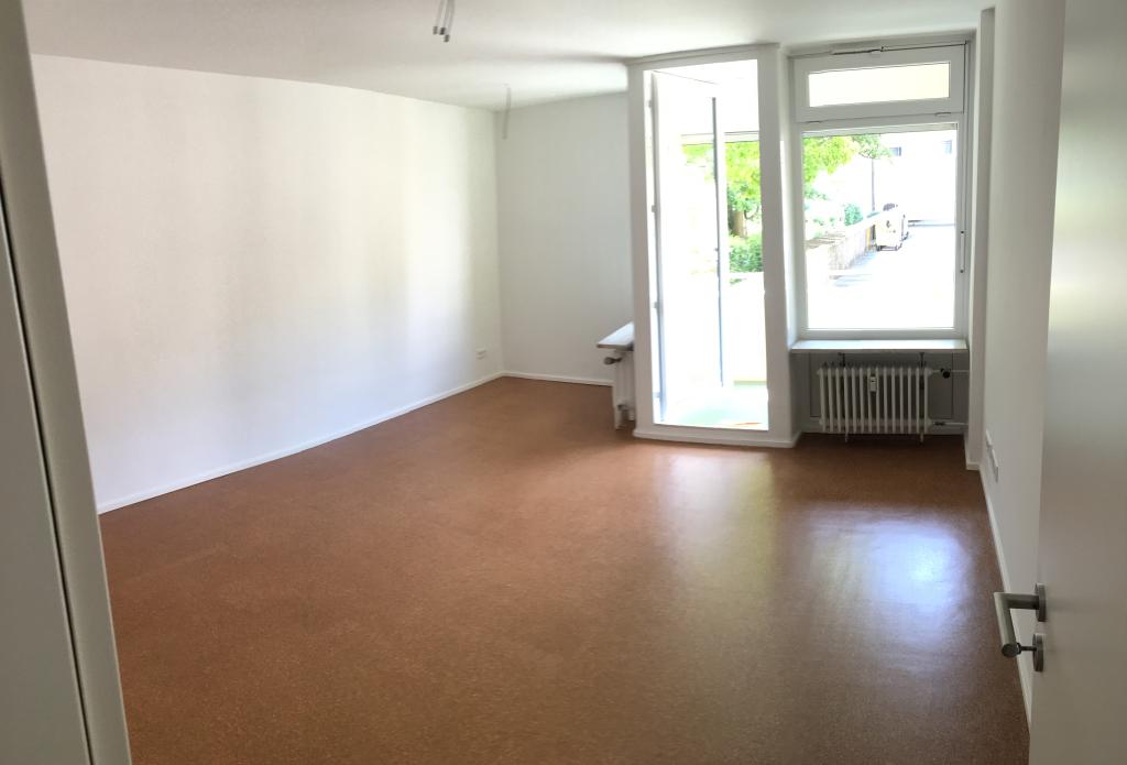 2021 renovierte 2-Zimmerwohnung - Balkon - Neue Elektrik - Neues Bad - Foto 2