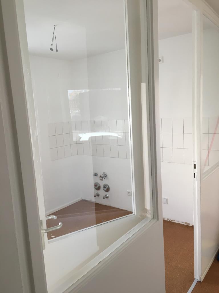 2021 renovierte 2-Zimmerwohnung - Balkon - Neue Elektrik - Neues Bad - Photo 3