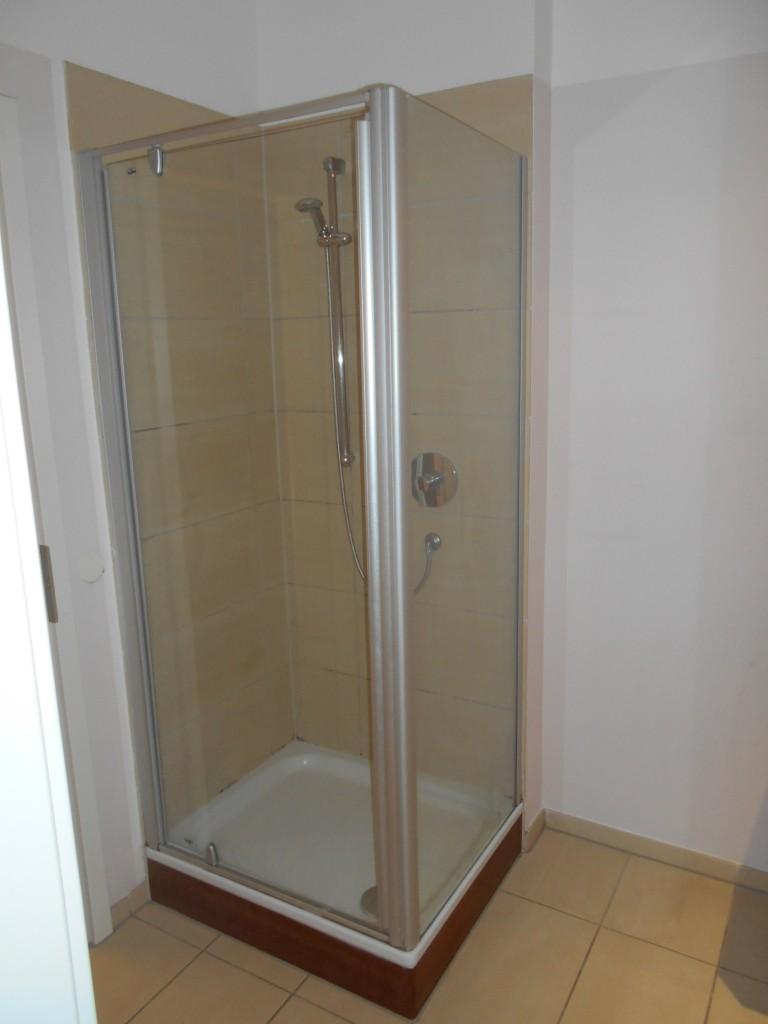 DREIZIMMER EG-WOHNUNG - TERRASSE - SOMMERSTRASSE - FÜRTH - PARKETT - TAGESLICHTBAD *** - Photo 3