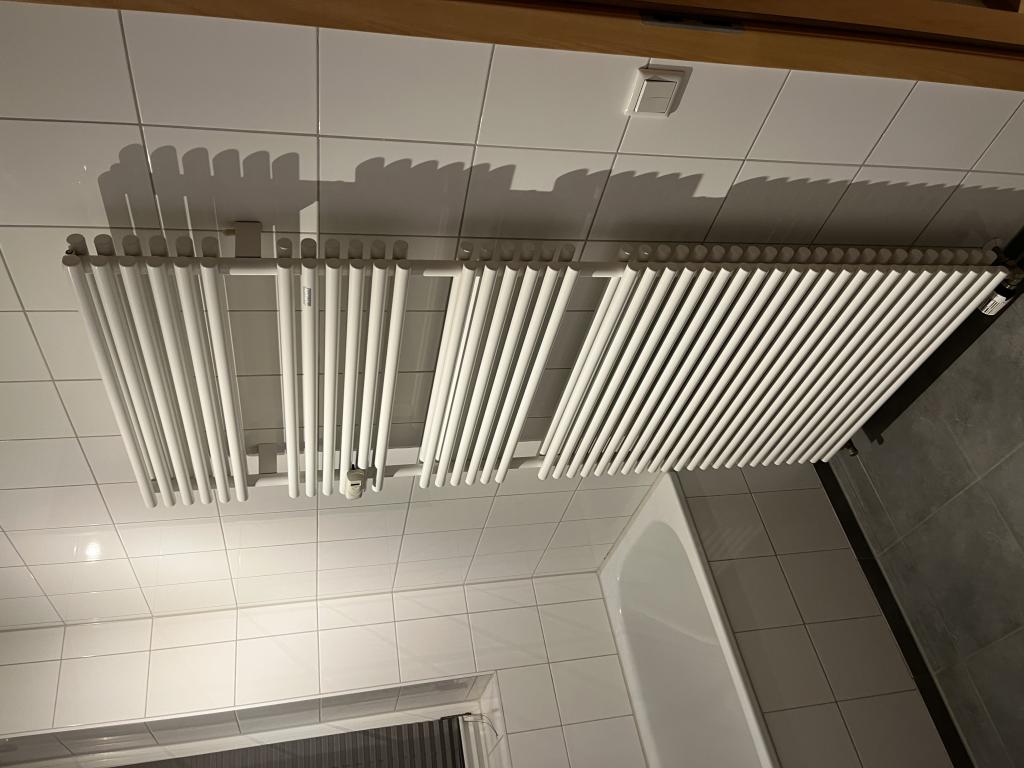 Helle und großzügige 2 Zimmerwohnung EG - Süd-Terrasse - Einbauküche - Photo 2