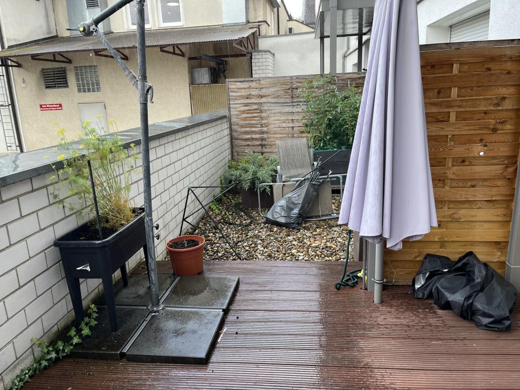 Helle und großzügige 2 Zimmerwohnung EG - Süd-Terrasse - Einbauküche - Photo 4
