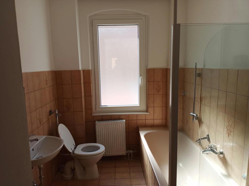 Teilrenovierte Wohnung - Werderstraße - 2. OG - Bad mit Fenster - Einbauküche möglich - Photo 4