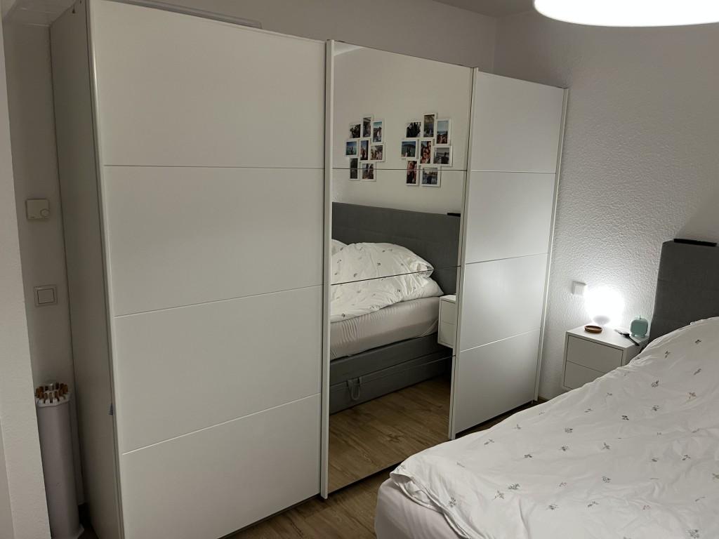 Schrank Schlafzimmer