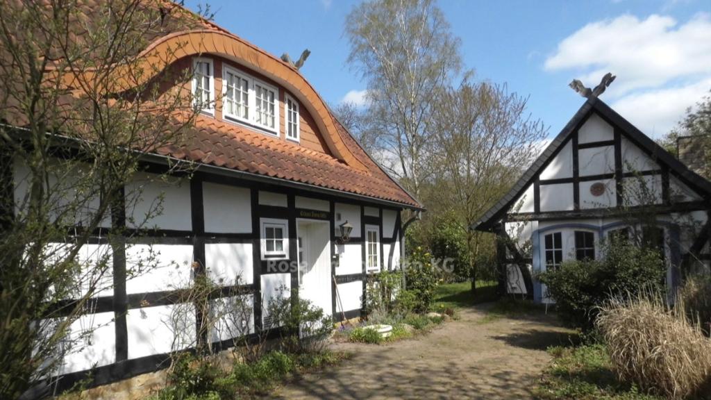 Fachwerkhaus u. Atelier