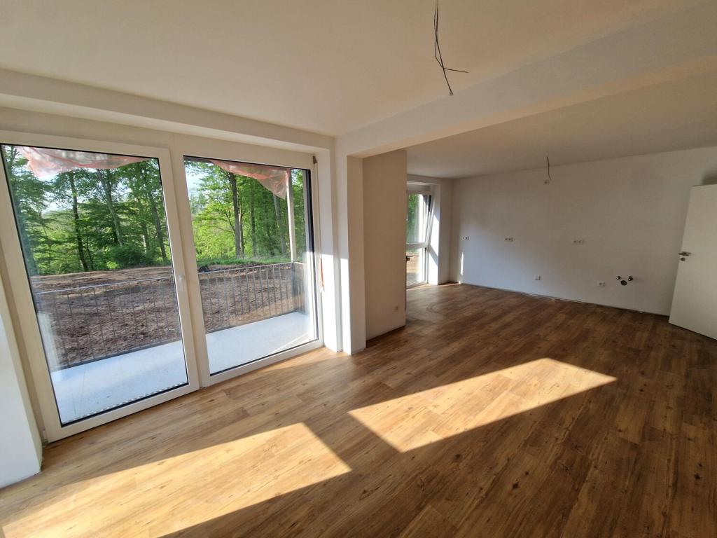 Quartier in den Schloßgärten. Traumhafte Wohnung in parkähnlichem Umfeld, 5 min. von Limburg. - Photo 2