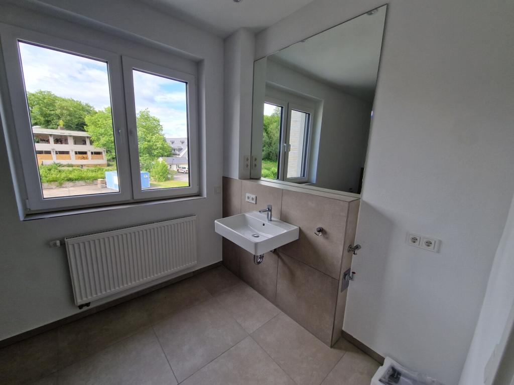 Quartier in den Schloßgärten. Traumhafte Wohnung in parkähnlichem Umfeld, 5 min. von Limburg. - Foto 3