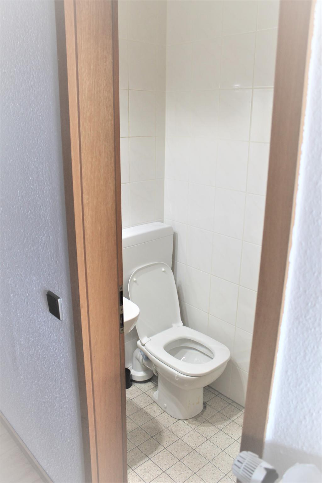 WC - separat vom Badezimmer -