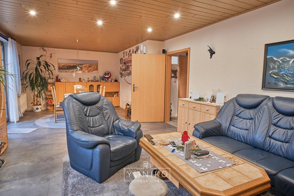 Wohn,- Esszimmer