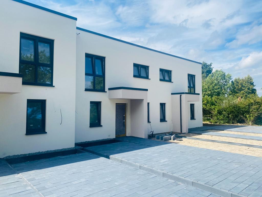 Außenansicht - Eingangsbereich