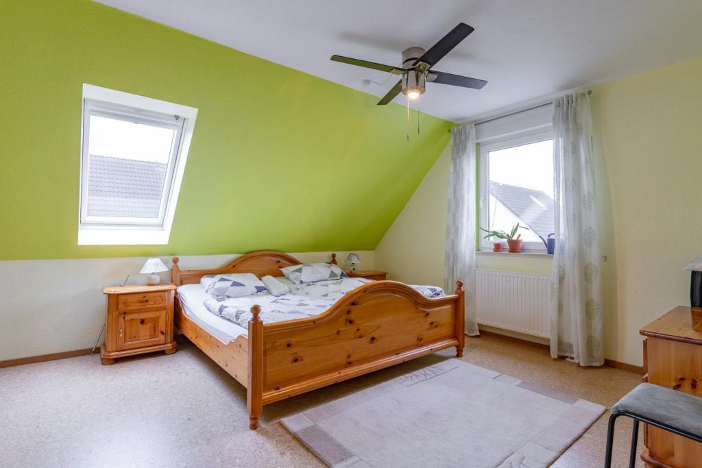 Schlafzimmer im OG