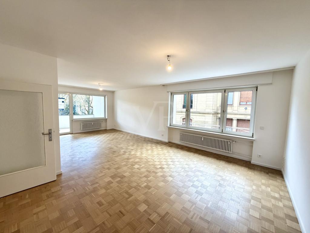Exklusives Wohnen in der Oststadt: Kernsanierte Etagenwohnung mit Balkon, Aufzug und Tiefgarage - Foto 1