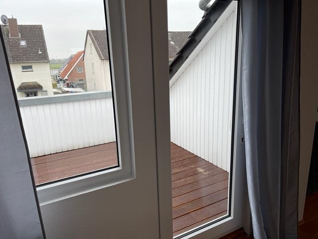 obergeschoss-scflafzimmer-balkon.jpg