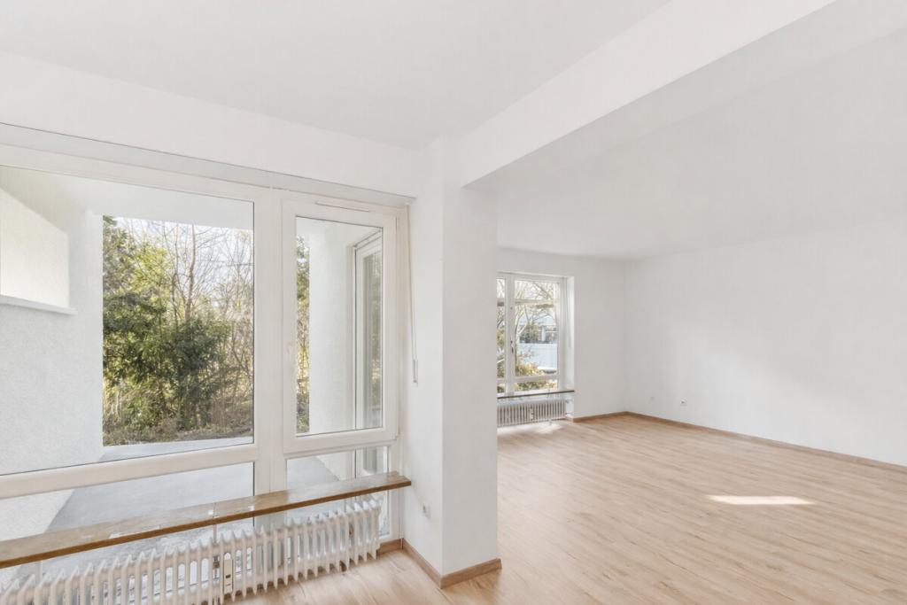 Erstbezug nach Renovierung: 1,5-Zimmer-Wohnung mit Loggia und Garten in München-Hadern - Photo 2