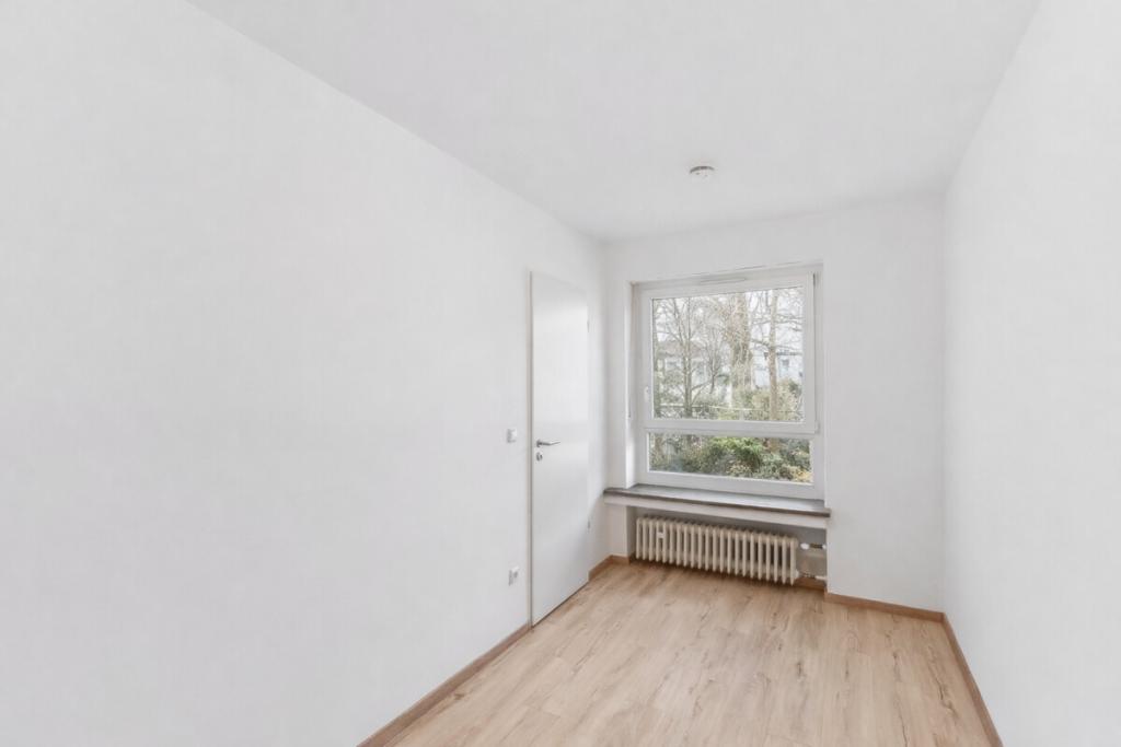 Erstbezug nach Renovierung: 1,5-Zimmer-Wohnung mit Loggia und Garten in München-Hadern - Photo 4