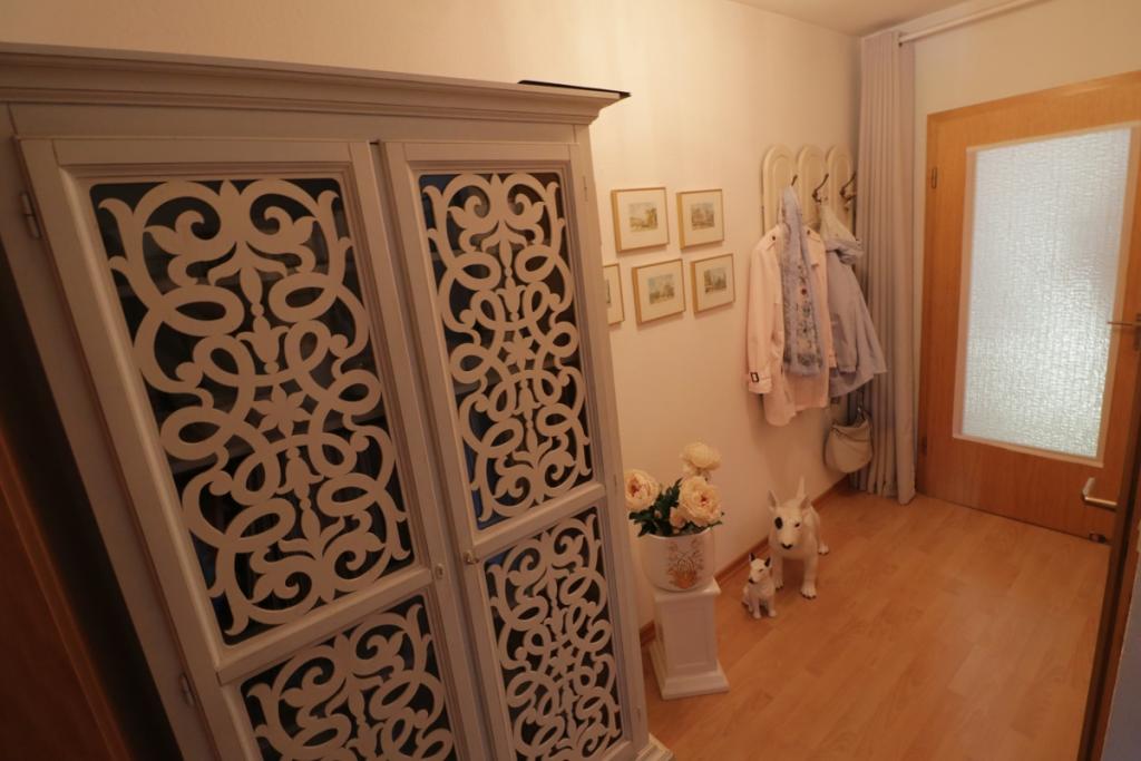 Flur Wohnung Vorderhaus