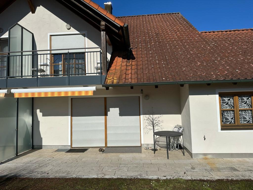 Miete - Attraktive Doppelhaushälfte mit Garten und Garage in absolut ruhiger und sonniger Wohnlage - Foto 4