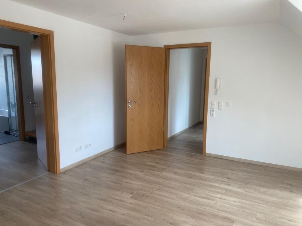 Attraktive Maisonettewohnung im Herzen von Siegenburg - Foto 2
