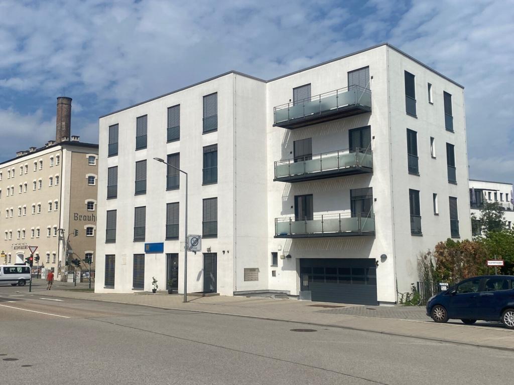 Bezugsfreies 1-Zimmer-Appartment in 1A-Lage gegenüber der "Alten Mälzerei" in Regensburg - Photo 4