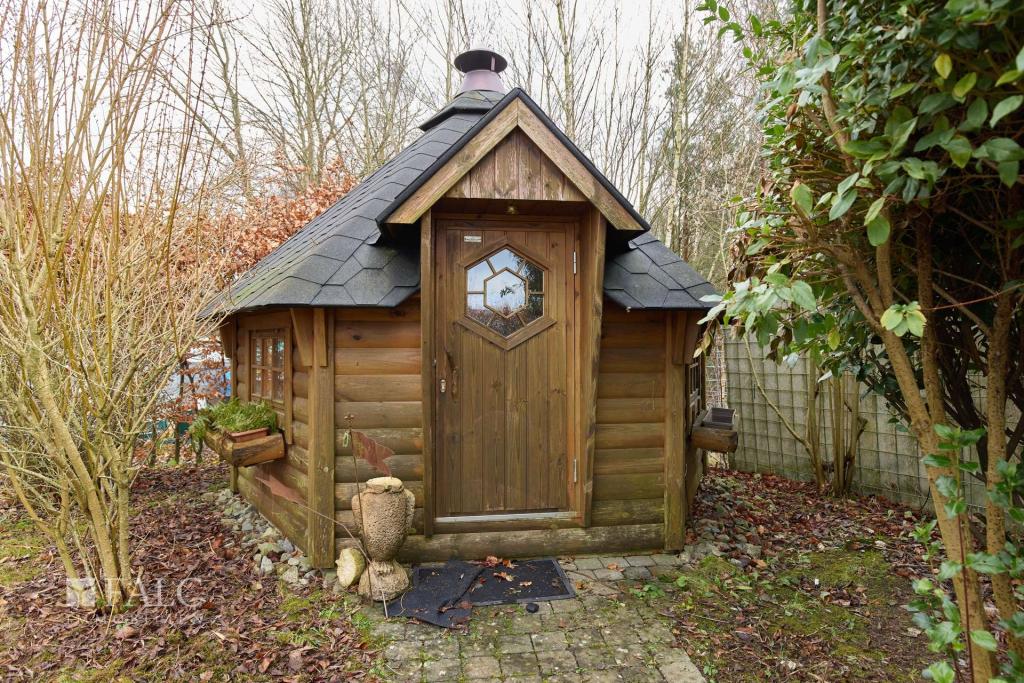 2721265-P8CVbbikrXETtdxPKRzDEoFa-021_Flamischer Ring 4_20241221.jpg