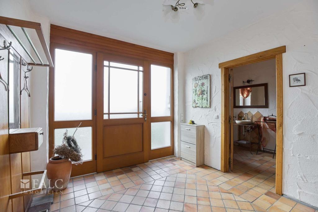 2721265-jqWBu8GaR2FrjPXx5Z8HJMSu-044_Flamischer Ring 4_20241221.jpg