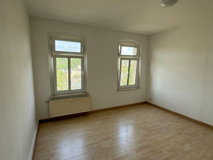 Sehr schöne und sanierte 2-Raum-Wohnung in Greiz in der Nähe vom Edeka Center und Aldi - Foto 1