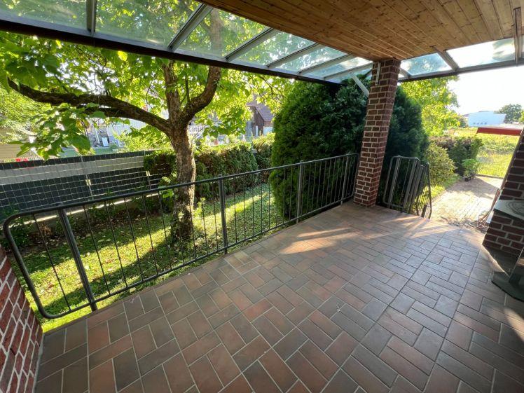 Modern, Ruhig und Ländlich - 3,5 Zimmer Erdgeschoss Wohnung mit großem Balkon - Photo 1
