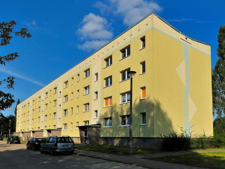 Einziehen im Frühling: Mietfrei starten oder Gutschein sichern - Photo 1