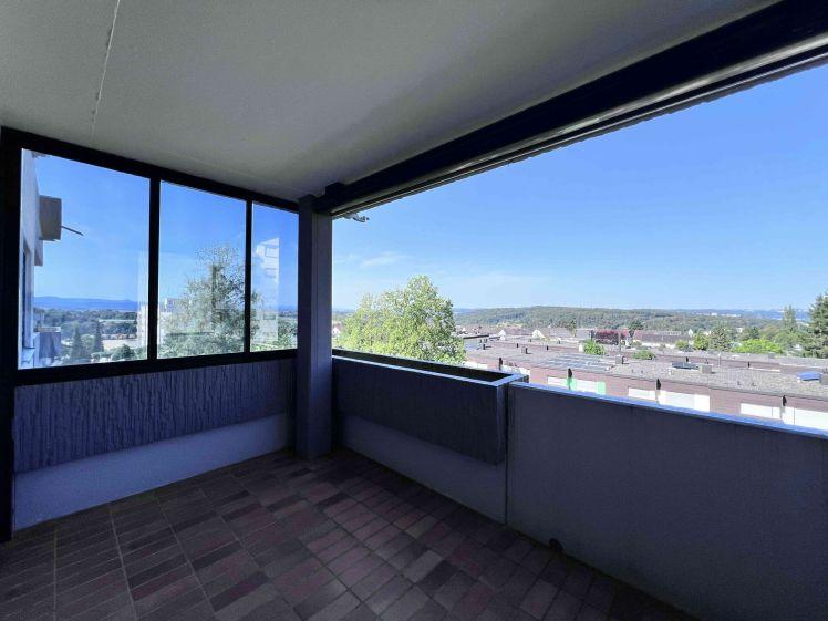 73207 Plochingen - Lettenäcker: 2 Zi-Wohnung. Großer Balkon. 3.OG. Aufzug. TG-Stellplatz. Fernsicht. - Photo 1