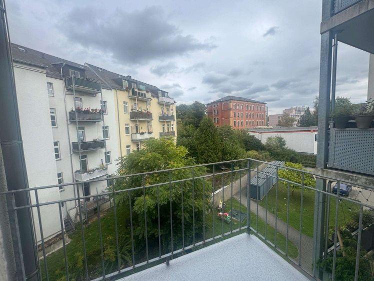 Großzügig, hell und wohnlich – attraktive Wohnung mit Einbauküche - Foto 1