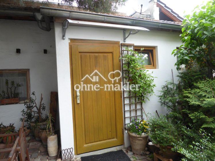 Kleine möblierte Wohnung, seperater Eingang - Photo 1