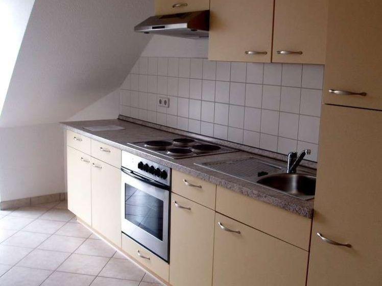 Einbauküche inklusive ! Laminat - Aufzug - Balkon - frei ab 1.7.26 - Foto 1