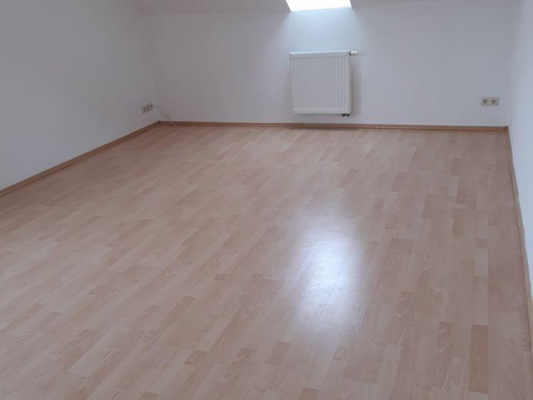 gemütliche 3-Zimmer Wohnung in Gößnitz, zentral gelegen - Photo 1